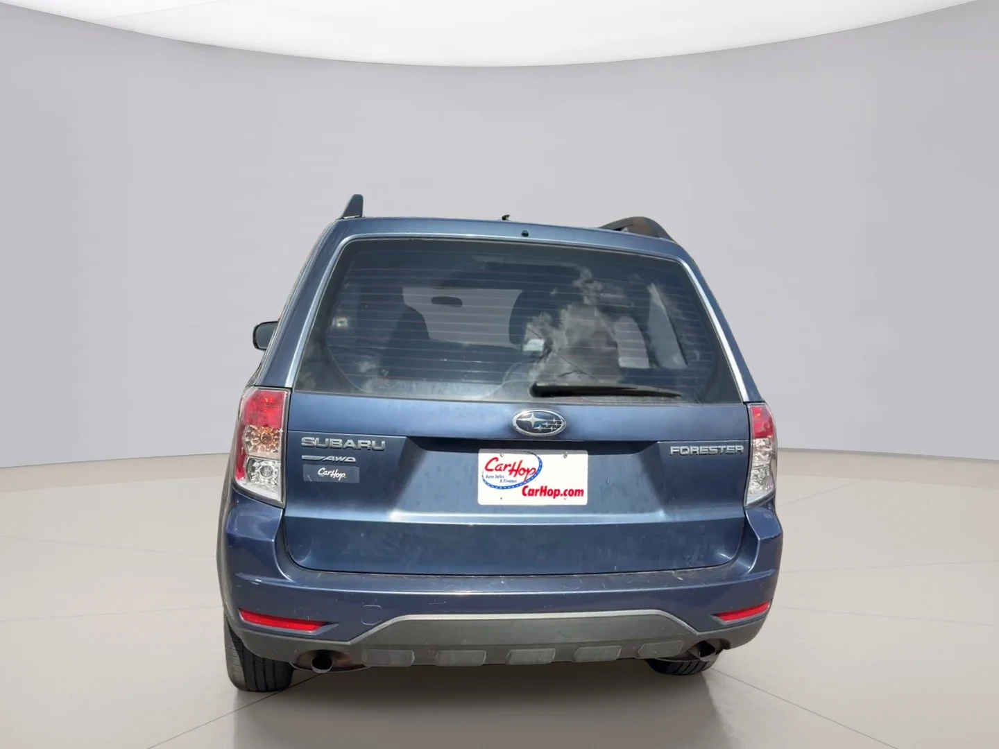 Used 2012 Blue Subaru  image 4