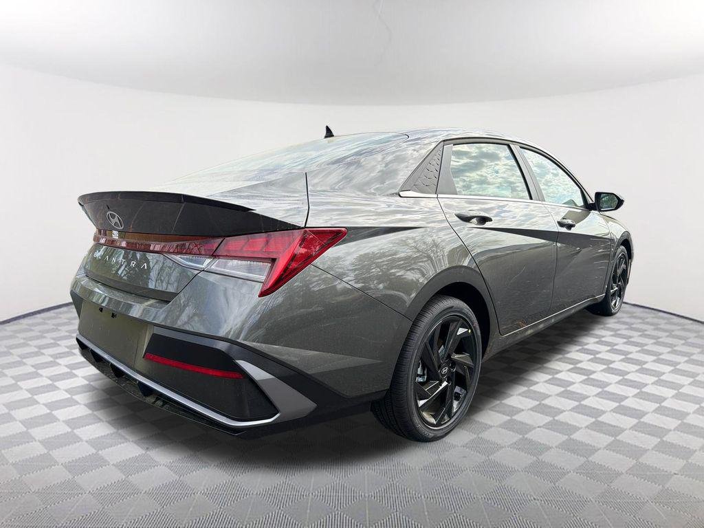 New 2026 Gray Hyundai SEL Sport Premium image 5