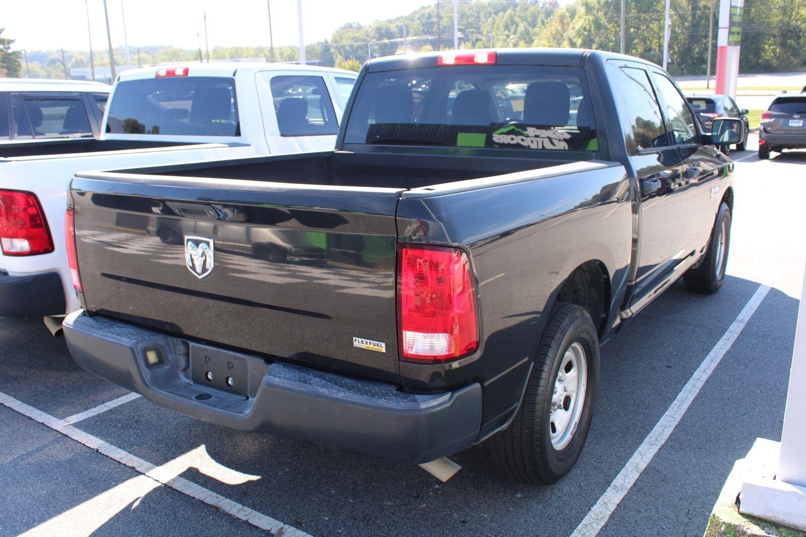 Used 2018 Brilliant Black Crystal Pearlcoat Ram Tradesman image 6