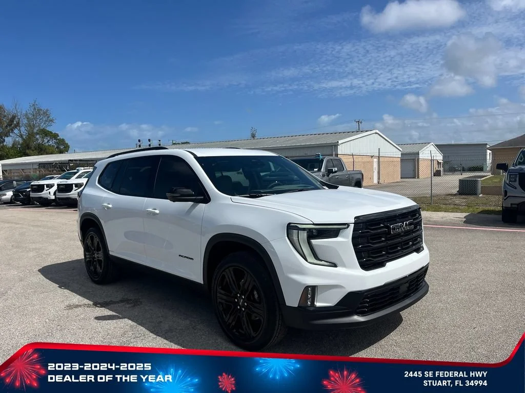 New 2026 Summit White GMC Elevation image 2