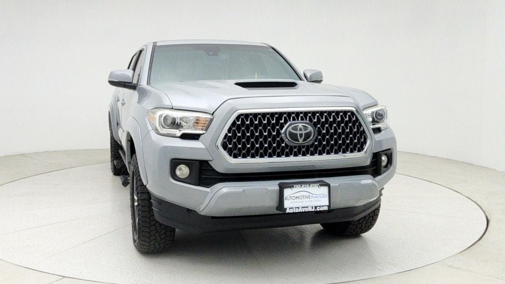 2018 Toyota Tacoma TRD Double Cab V6 4x4 Sport photo 7