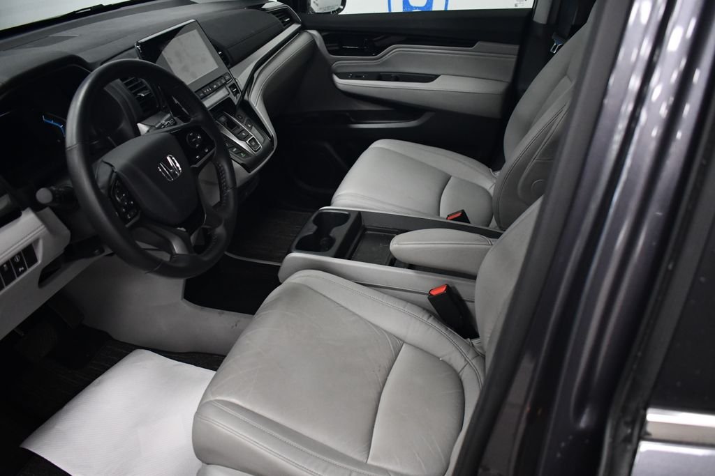 Certified Used 2024 Modern Steel Metallic Honda Touring image 6