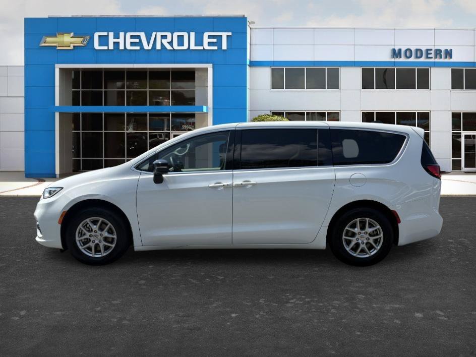 Used 2024 Bright White Clearcoat Chrysler Touring L image 2
