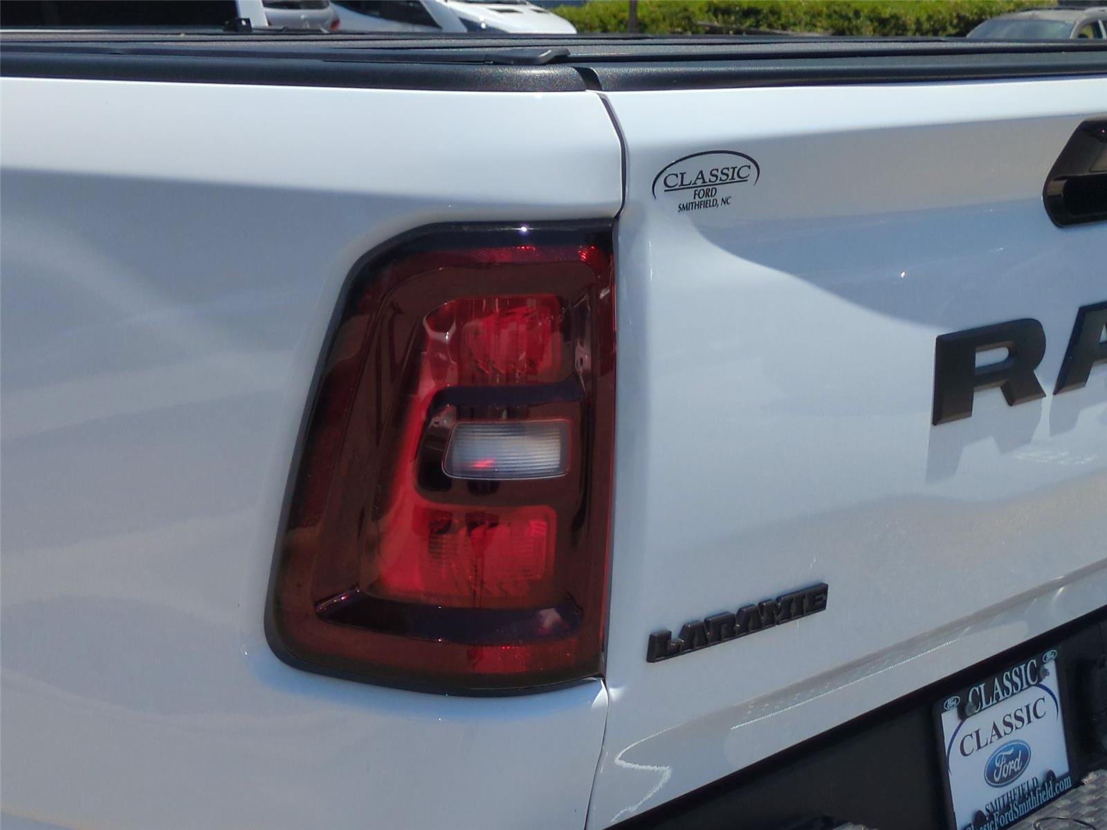 Used 2025 Bright White Clearcoat DODGE LARAM image 12