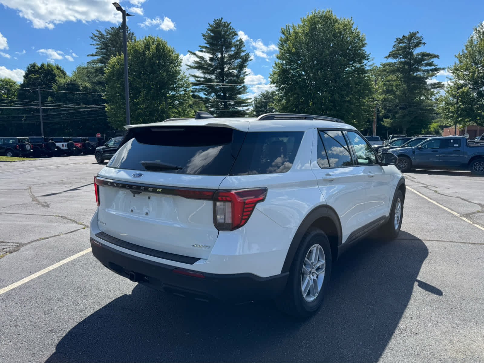 New 2026 Star White Metallic Tri-Coat Ford Active w/200A Pkg image 6