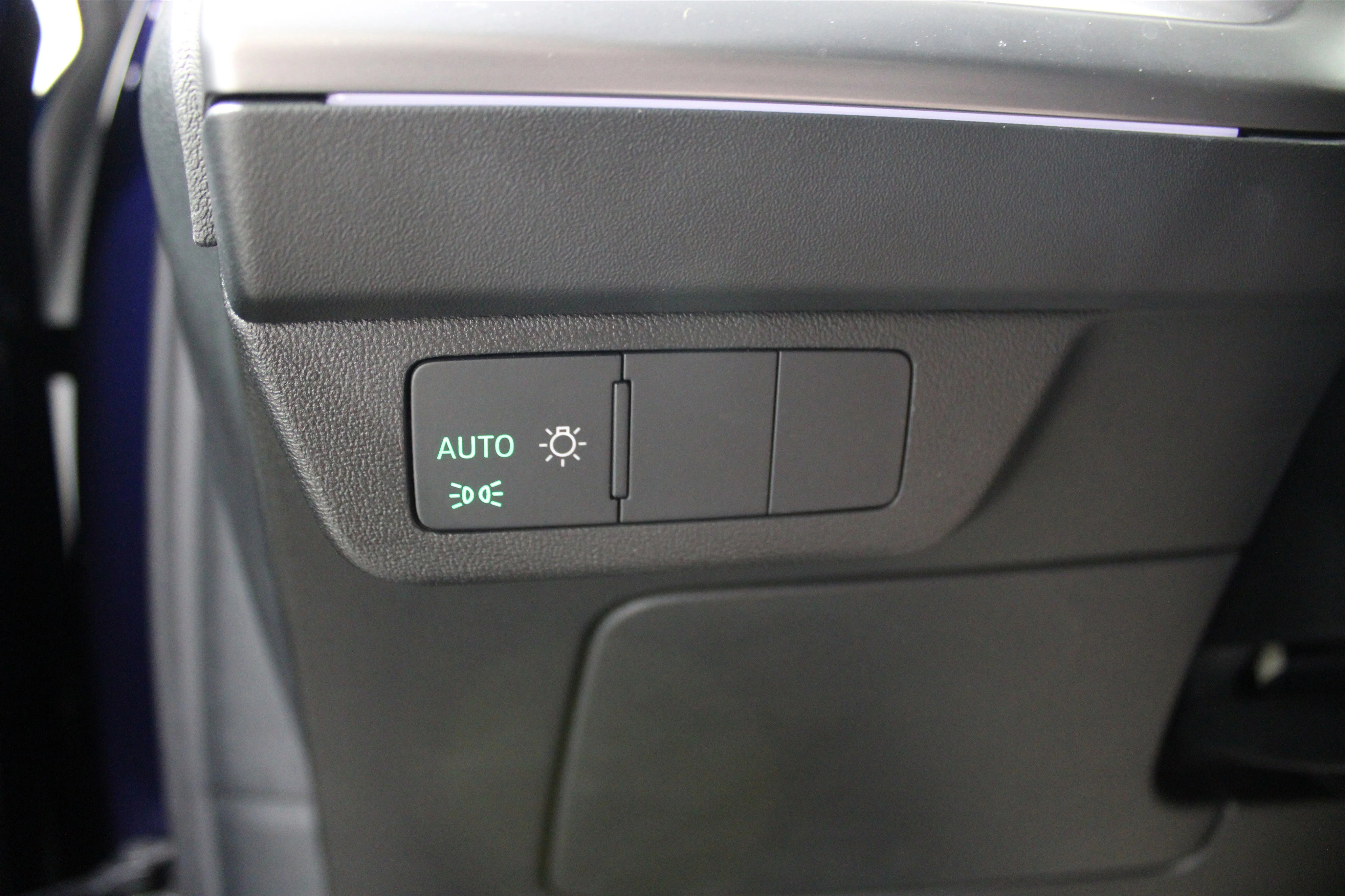 2023 Audi Q4 e-tron Premium - Photo 8
