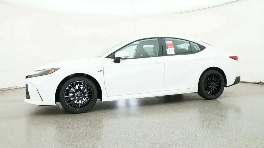New 2026 Ice Cap Toyota LE image 18