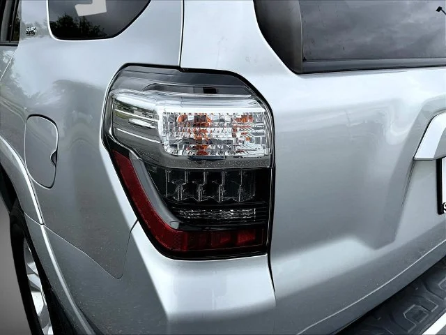 Used 2019 Silver Toyota SR5 image 28