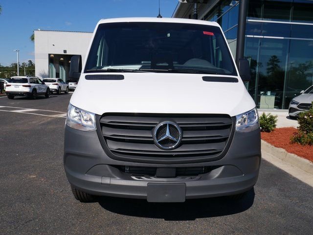 New 2026 Arctic White Mercedes-Benz Cargo 144 WB image 24