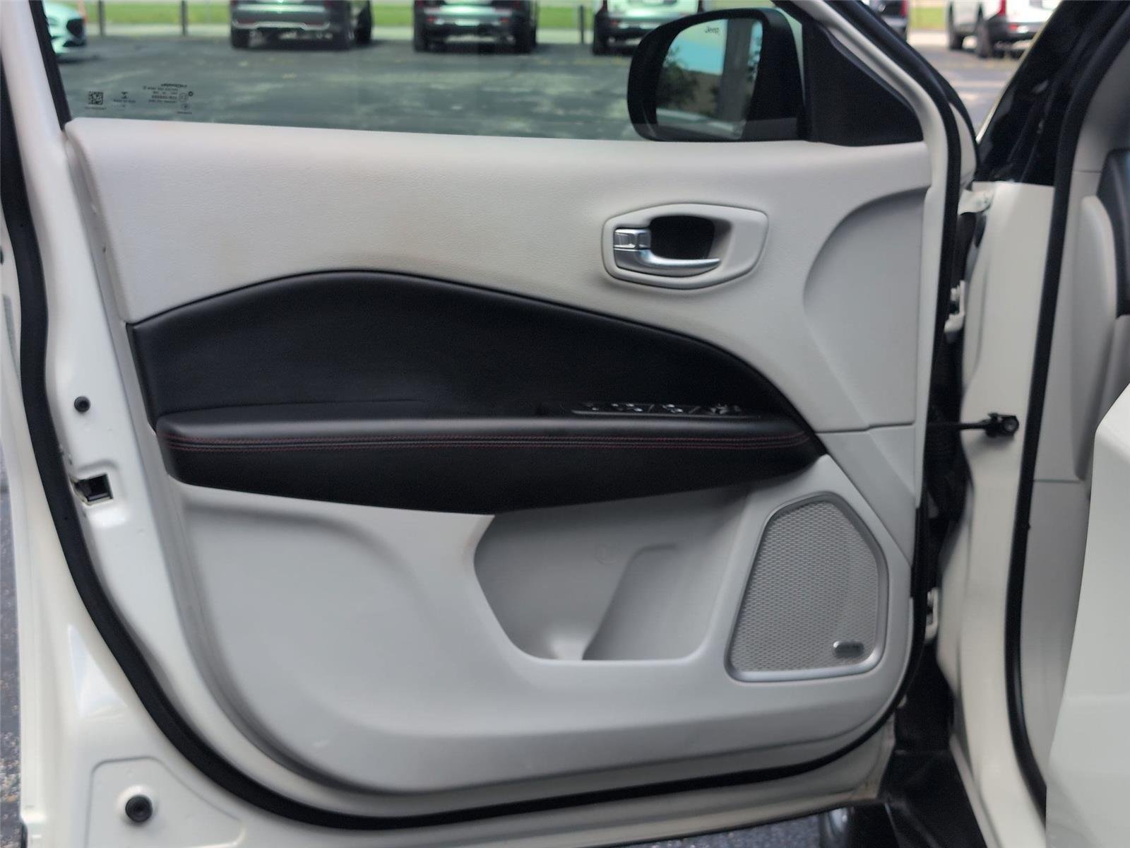 Used 2021 White Clearcoat Jeep Limited image 11