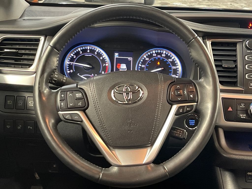 Certified Used 2017 Brown Toyota Limited image 19