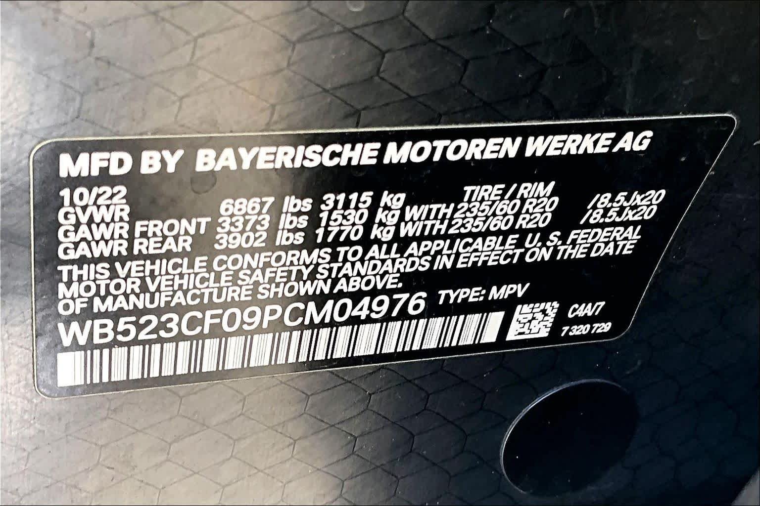 Certified Used 2023 Oxide Grey Metallic BMW xDrive50 image 32