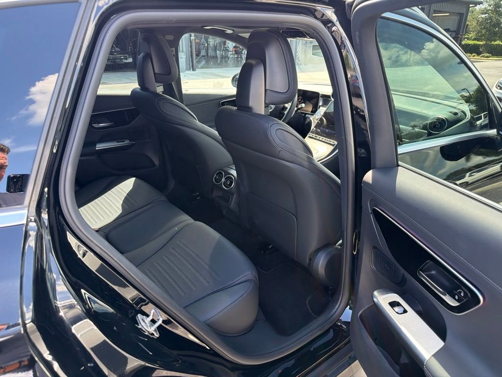 Certified Used 2026 Black Mercedes-Benz GLC 300 image 5