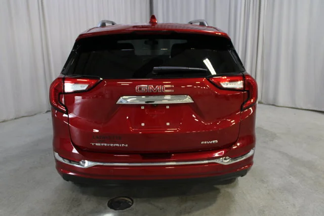 Used 2024 Red GMC Denali image 32