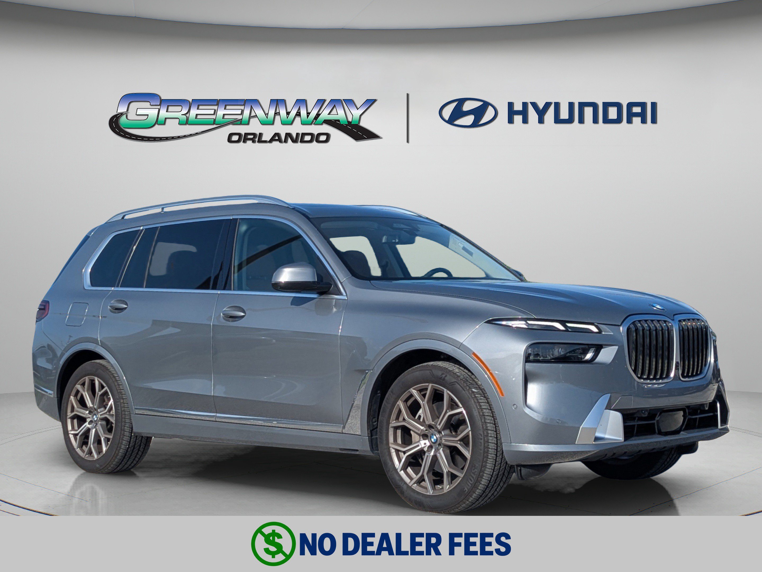 Used 2023 Skyscraper Grey Metallic BMW xDrive40i image 1
