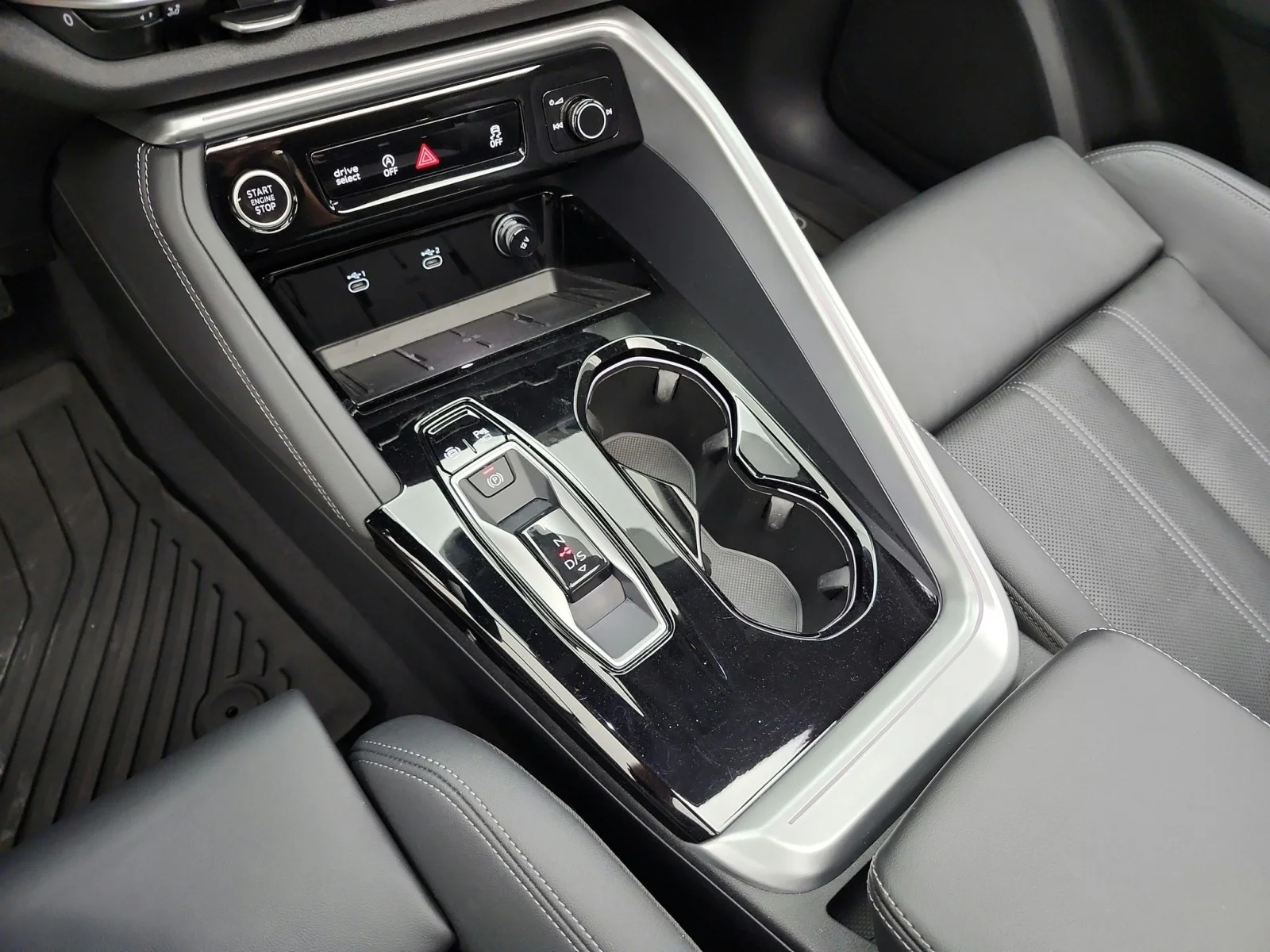 Used 2025 Glacier White Metallic Audi Premium Plus image 13