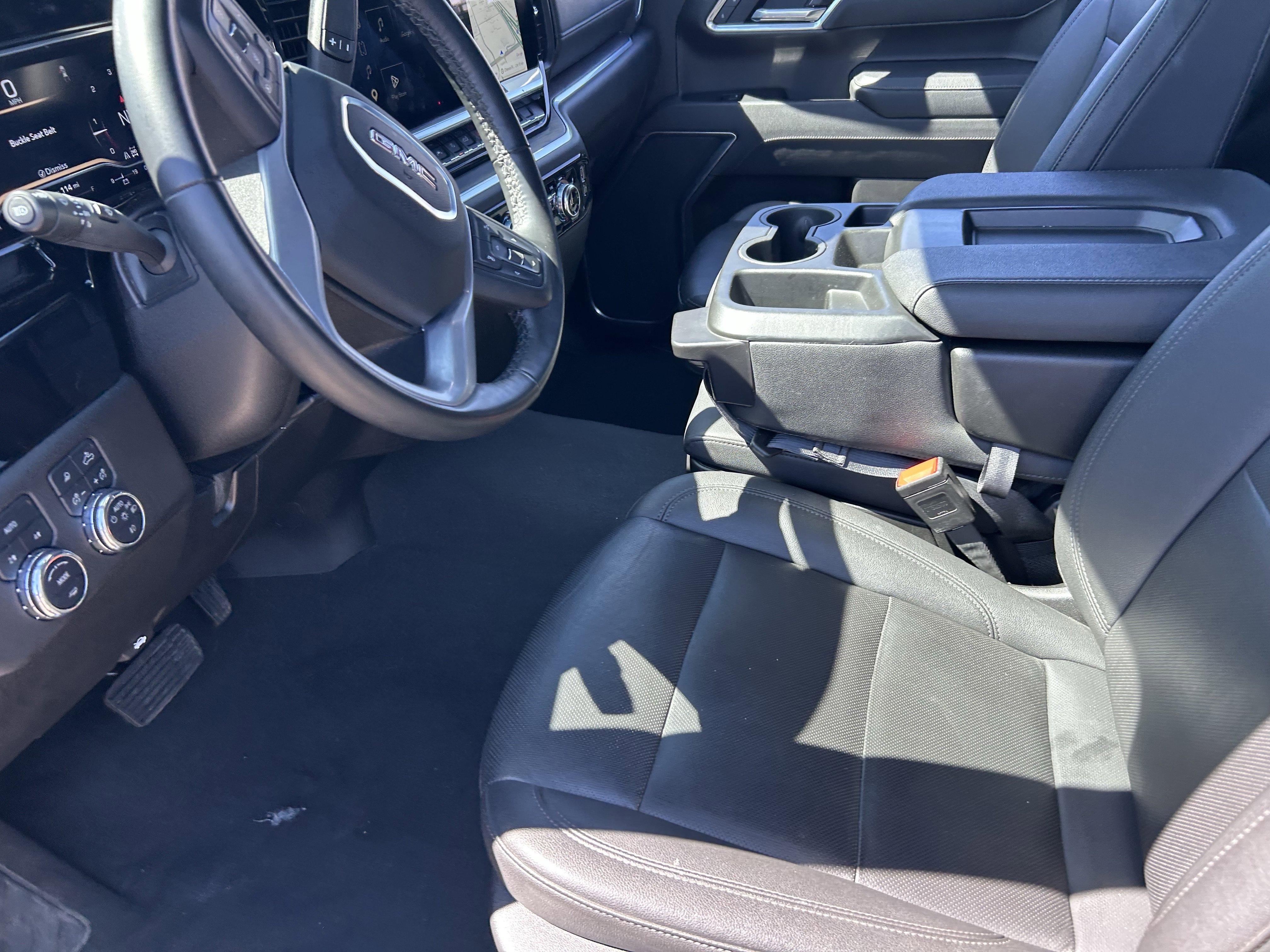 2025 GMC Sierra 1500 SLT - Photo 10