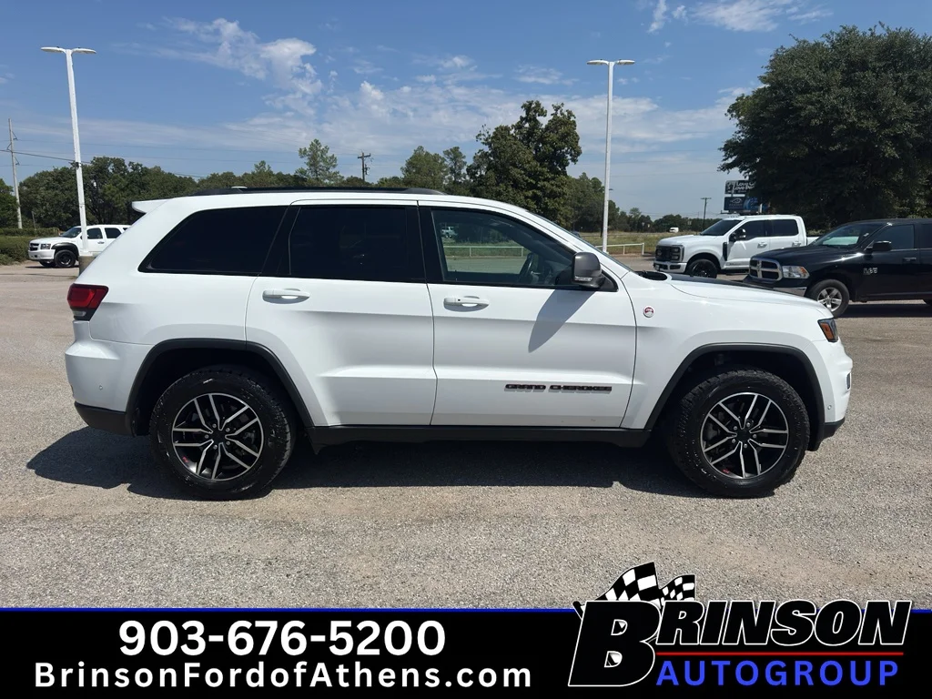 Used 2021 Bright White Clearcoat Jeep Trailhawk image 4