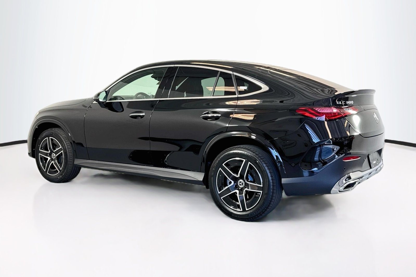 New 2027 Black Mercedes-Benz GLC 300 image 7