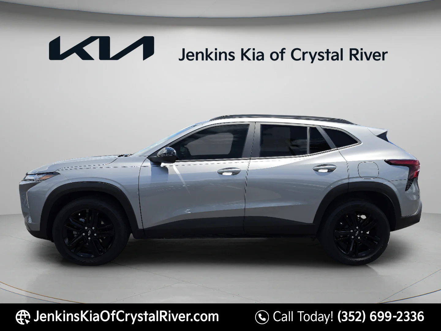 Used 2025 Sterling Gray Metallic Chevrolet ACTIV image 9