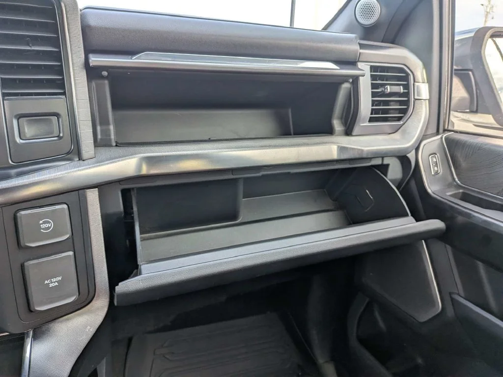 Certified Used 2022 White Metallic Ford Platinum image 26