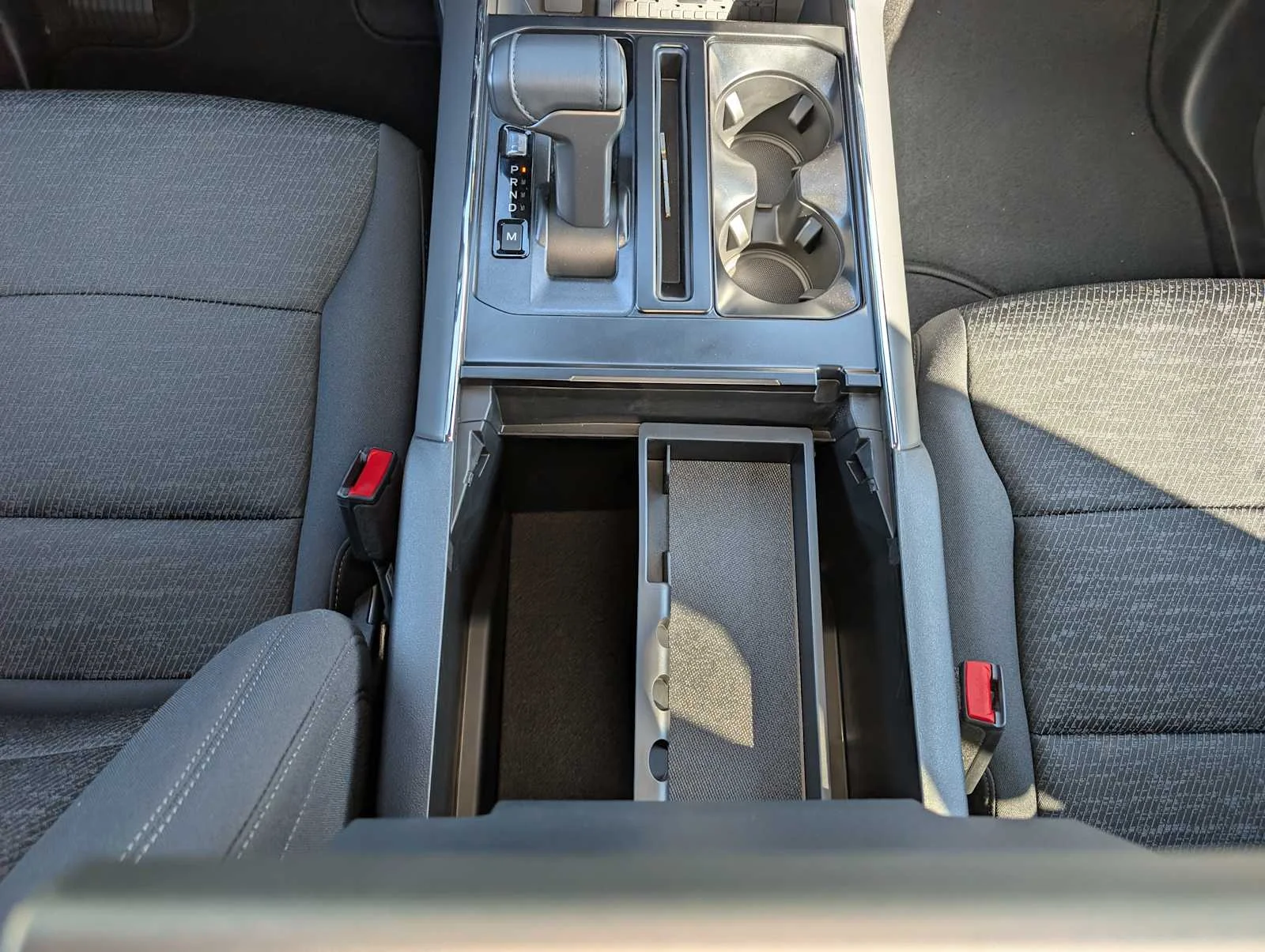 New 2026 Carbonized Gray Metallic Ford XLT image 16
