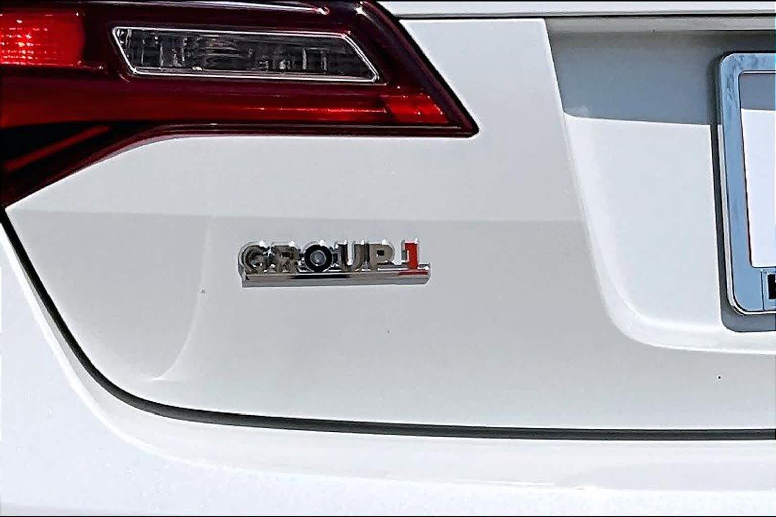 Used 2017 Bellanova White Pearl Acura w/Premium Pkg image 30