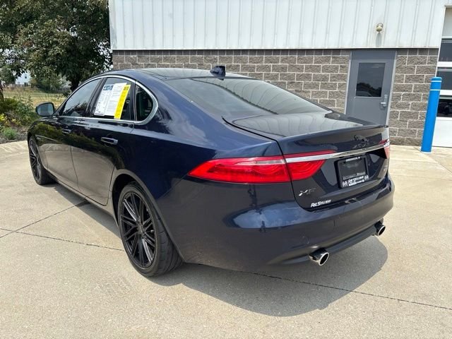 Used 2016 Dark Sapphire Jaguar 35t Prestige image 9