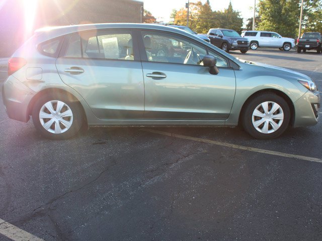 Used 2015 Green Metallic Subaru 2.0i image 5