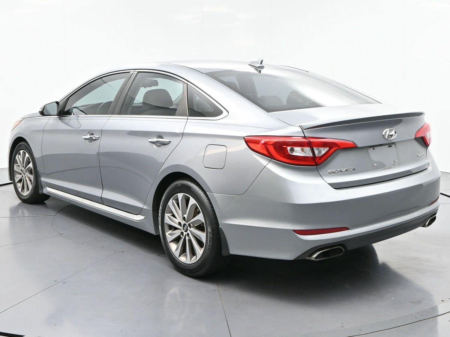 Used 2016 Symphony Silver Hyundai 2.4L Sport image 5