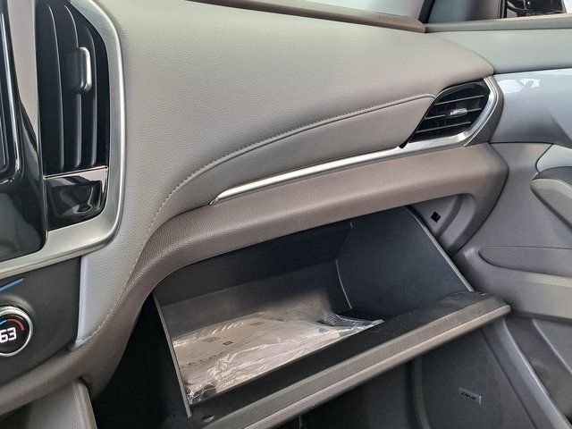 Used 2019 Gray Chevrolet 3LT image 19