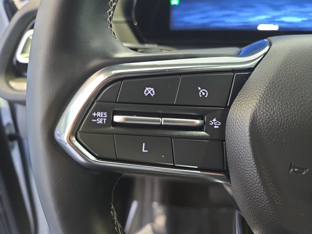 Used 2024 White Chevrolet LT image 18