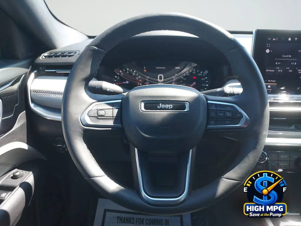 Used 2025 Silver Jeep Limited image 20