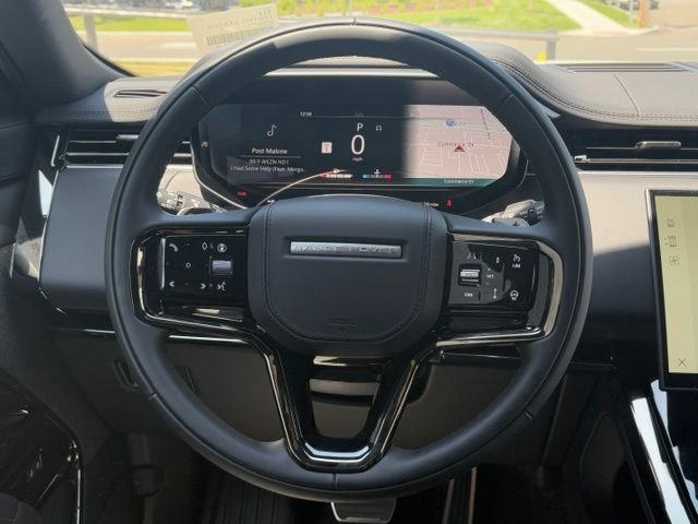New 2026 Fuji White Land Rover Dynamic SE image 14