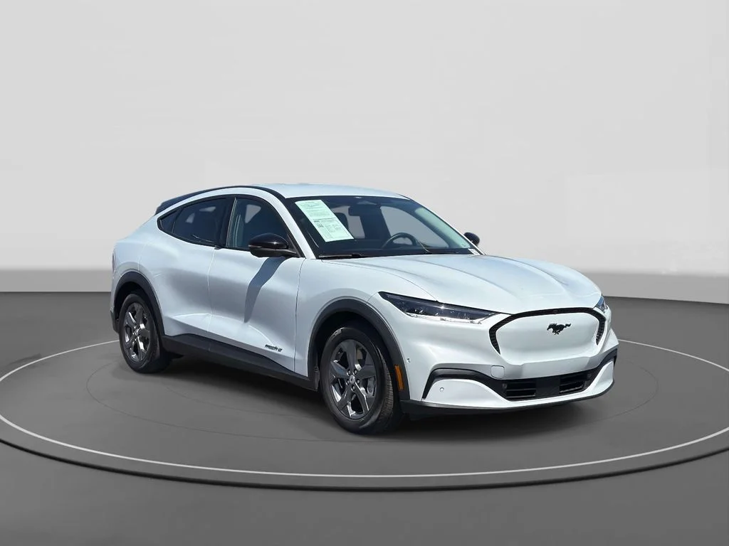 Used 2023 Space White Metallic Ford Select image 2