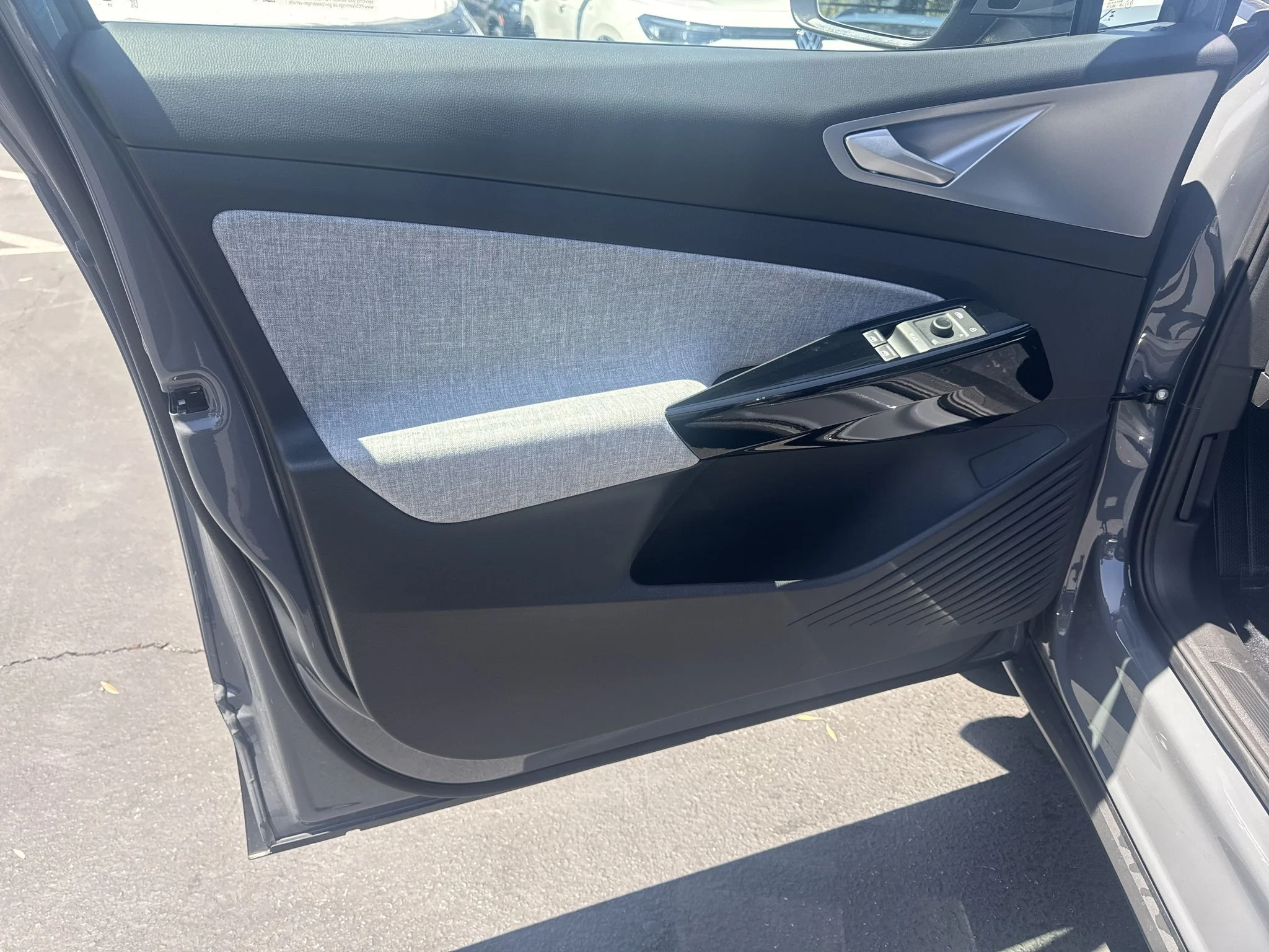 New 2026 Pure Gray Volkswagen Pro image 12