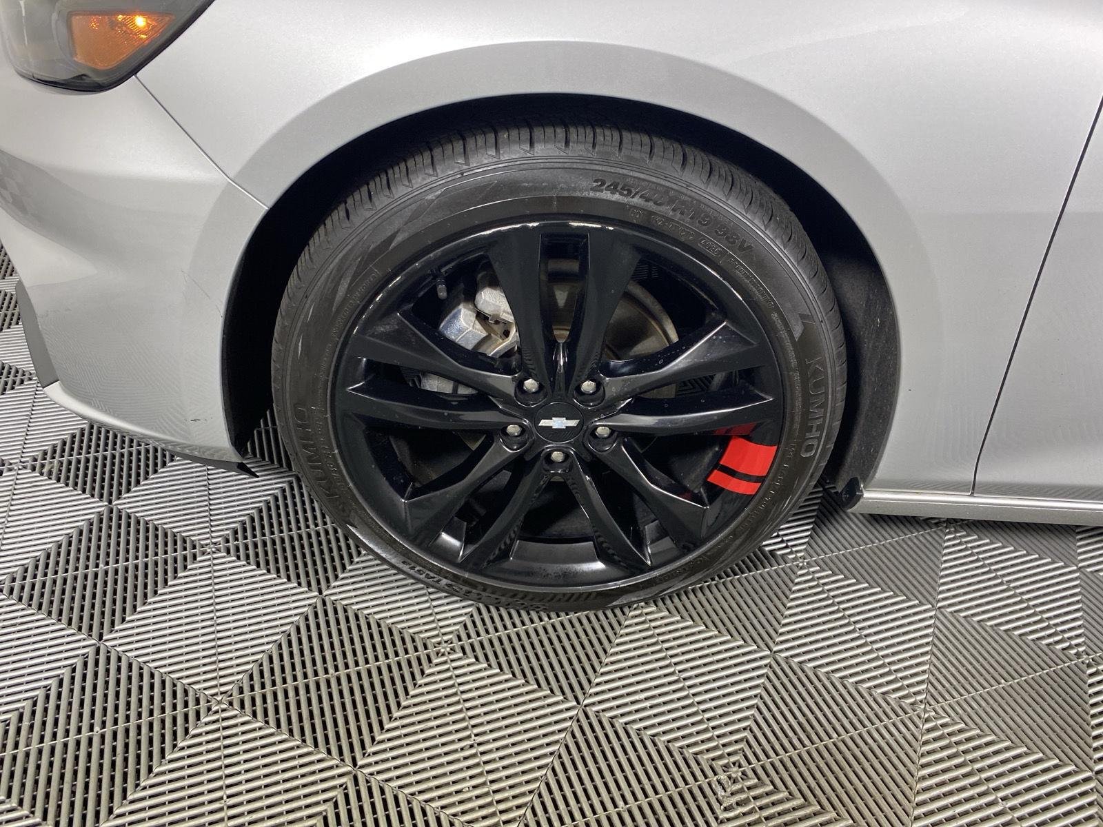 Used 2018 Silver Ice Metallic Chevrolet LT image 11