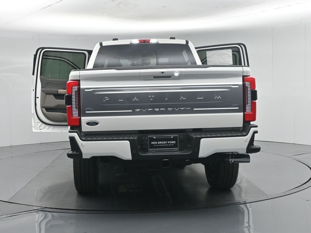 New 2026 Star White Metallic Tri-Coat Ford Platinum image 34
