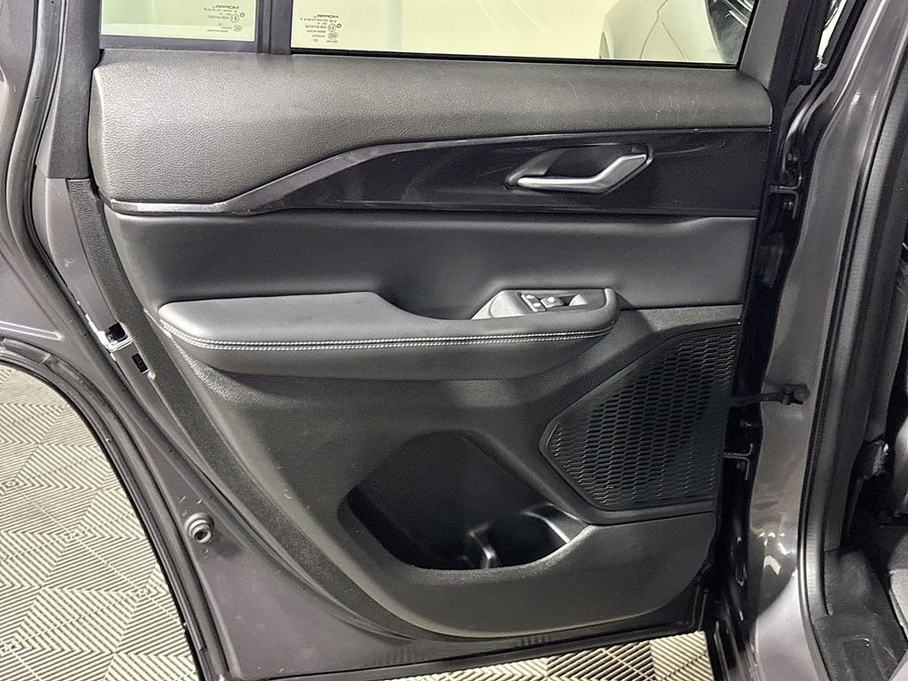 Used 2023 Gray Jeep Altitude X image 18