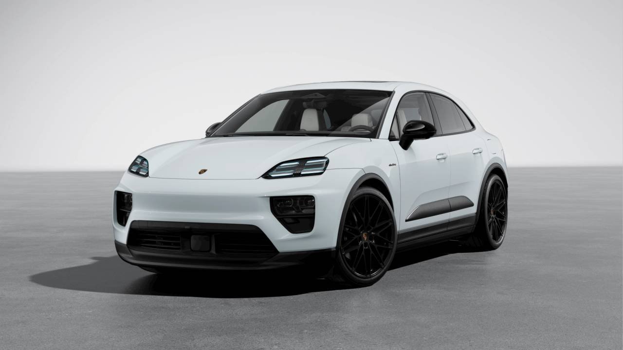 2025 Porsche Macan Base