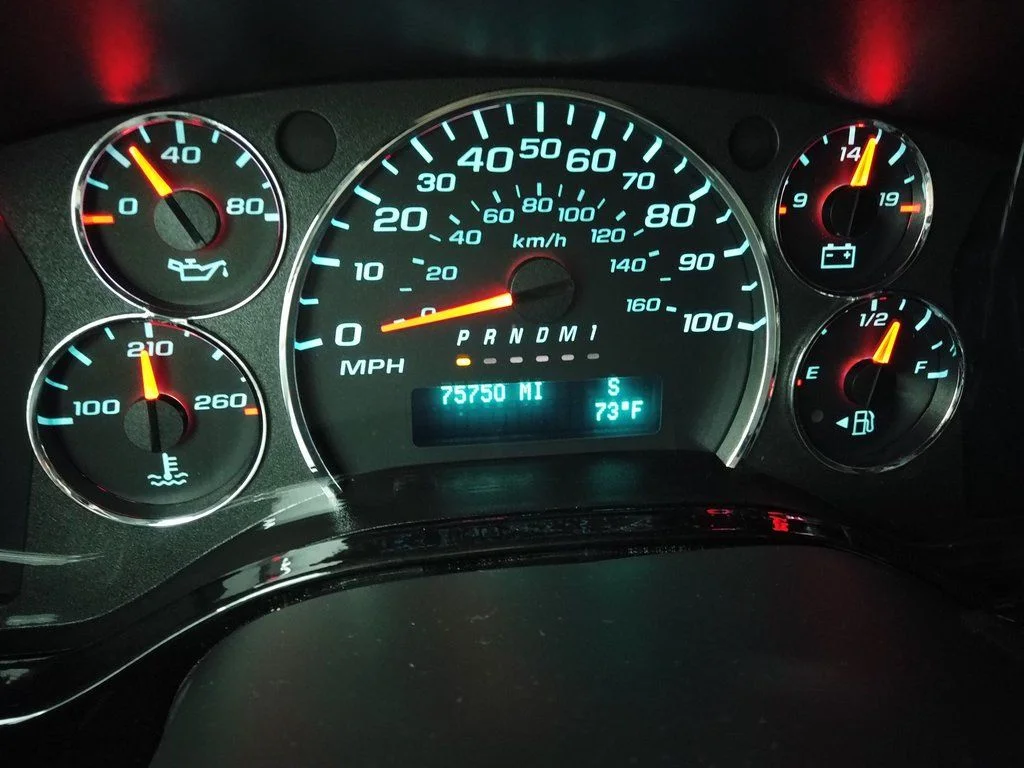 Used 2020 Summit White GMC Explorer Limited SE image 25