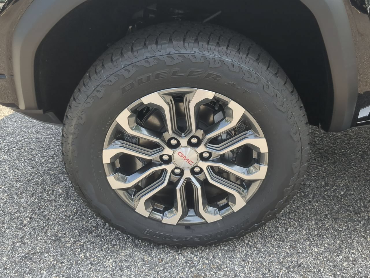 New 2026 Onyx Black GMC Denali image 32