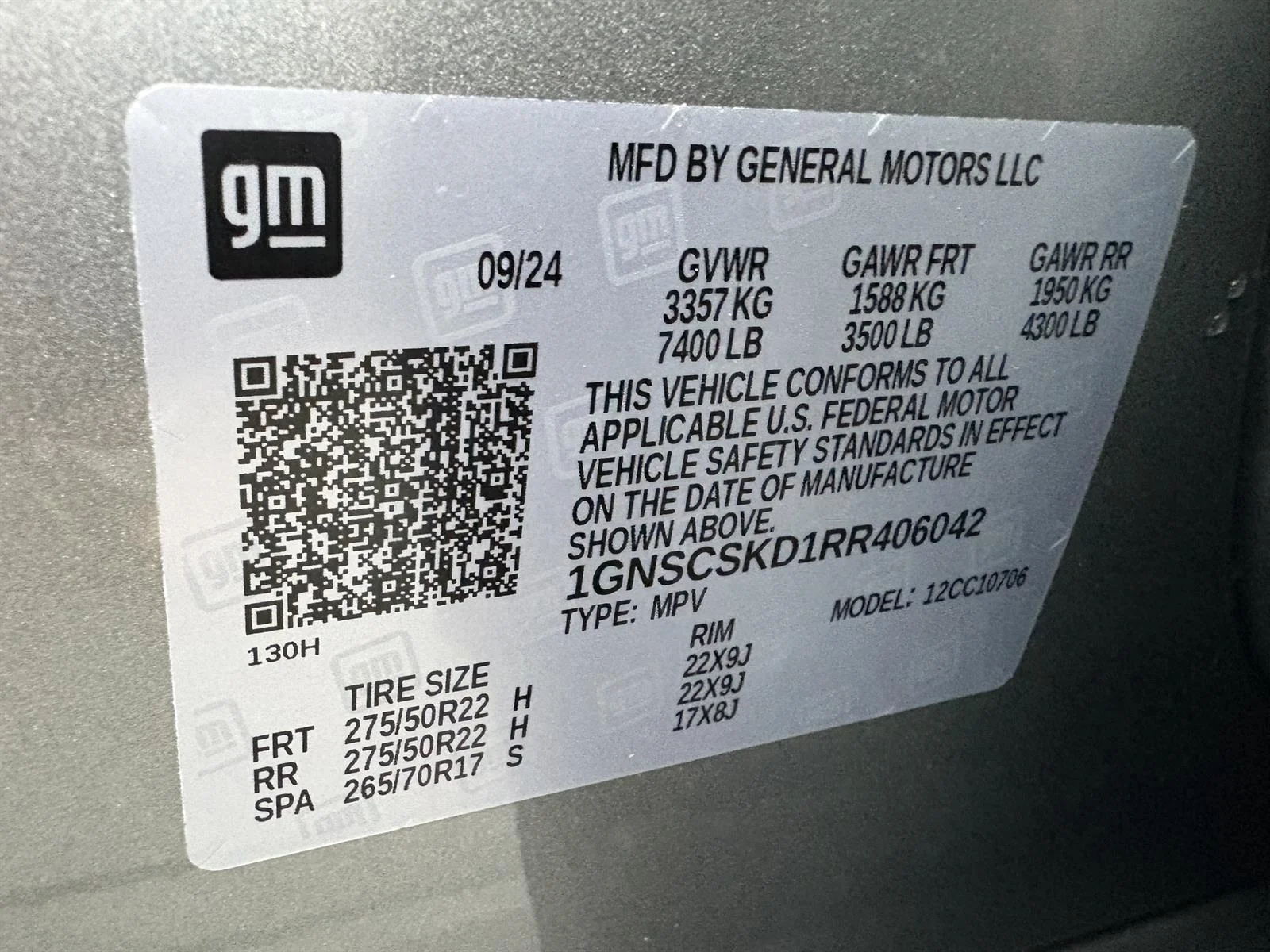 Used 2024 Sterling Gray Metallic Chevrolet Premier image 17