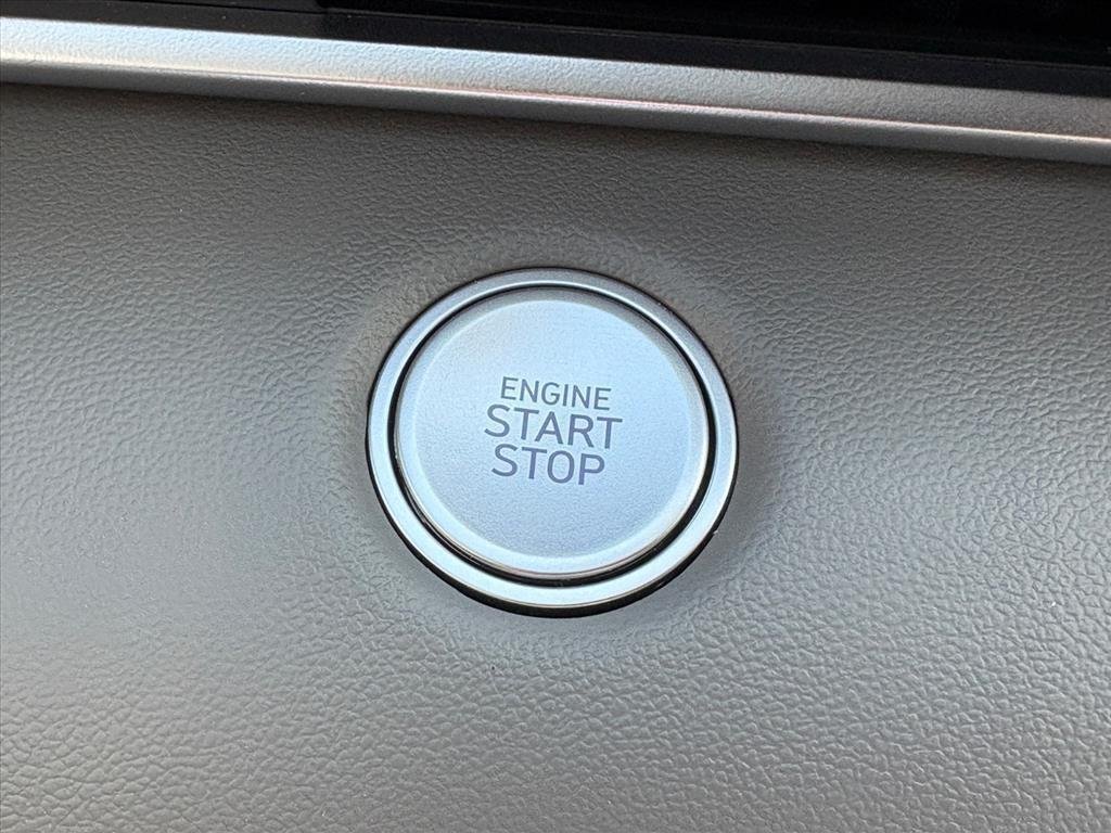 New 2026 Ecotronic Gray Pearl Hyundai SEL Sport image 39