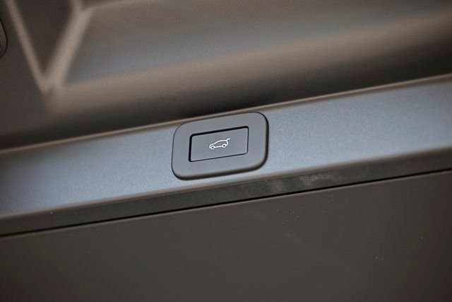 2025 Land Rover Range Rover SE - Photo 34