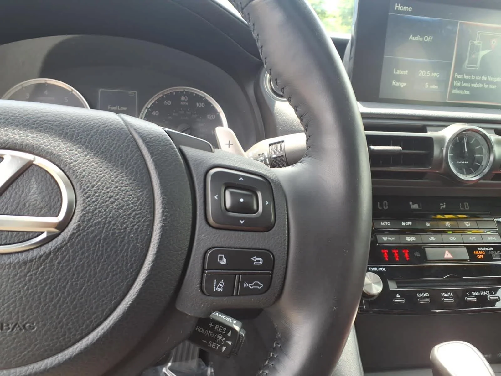 2023 Lexus IS 300 - Photo 23