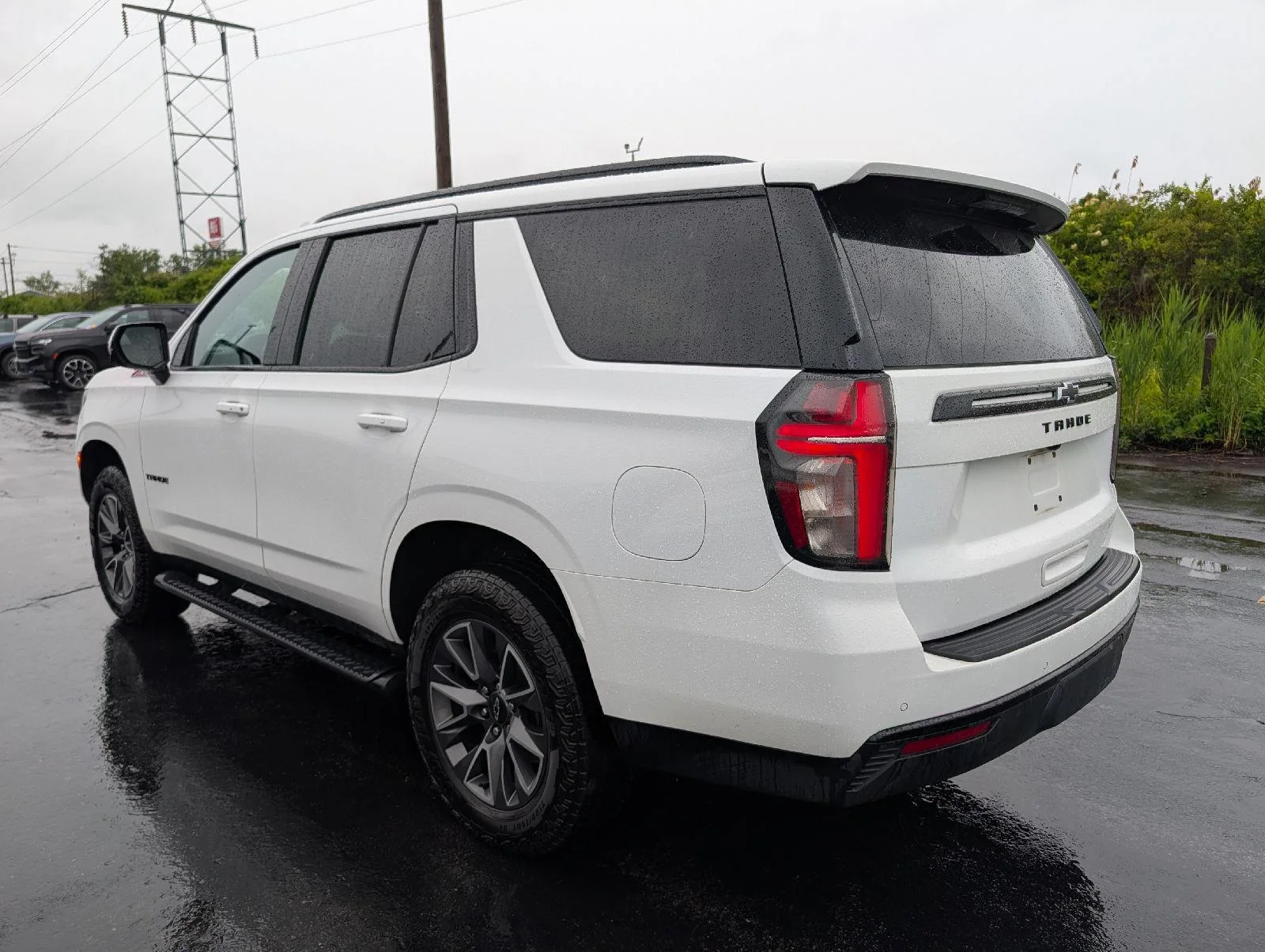 Used 2024 Summit White Chevrolet Z71 image 6