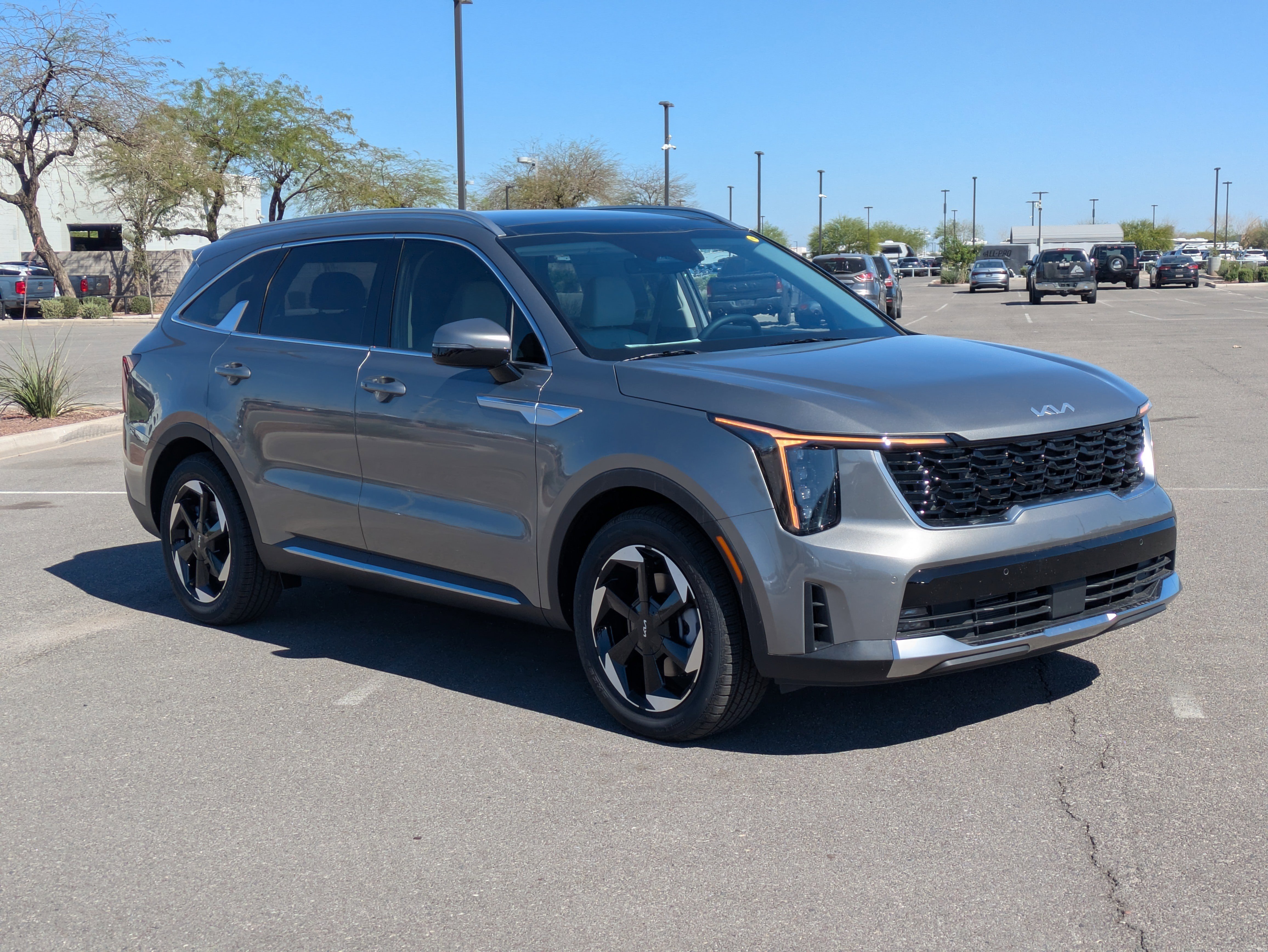 New 2026 Volcanic Sand Kia EX image 7