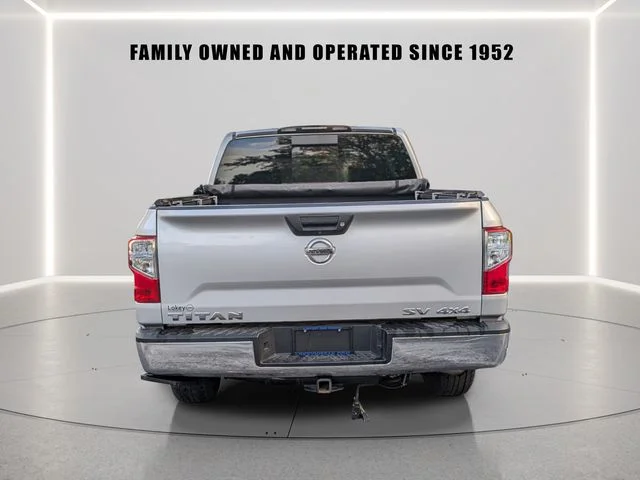 Certified Used 2018 Silver Nissan SV image 5