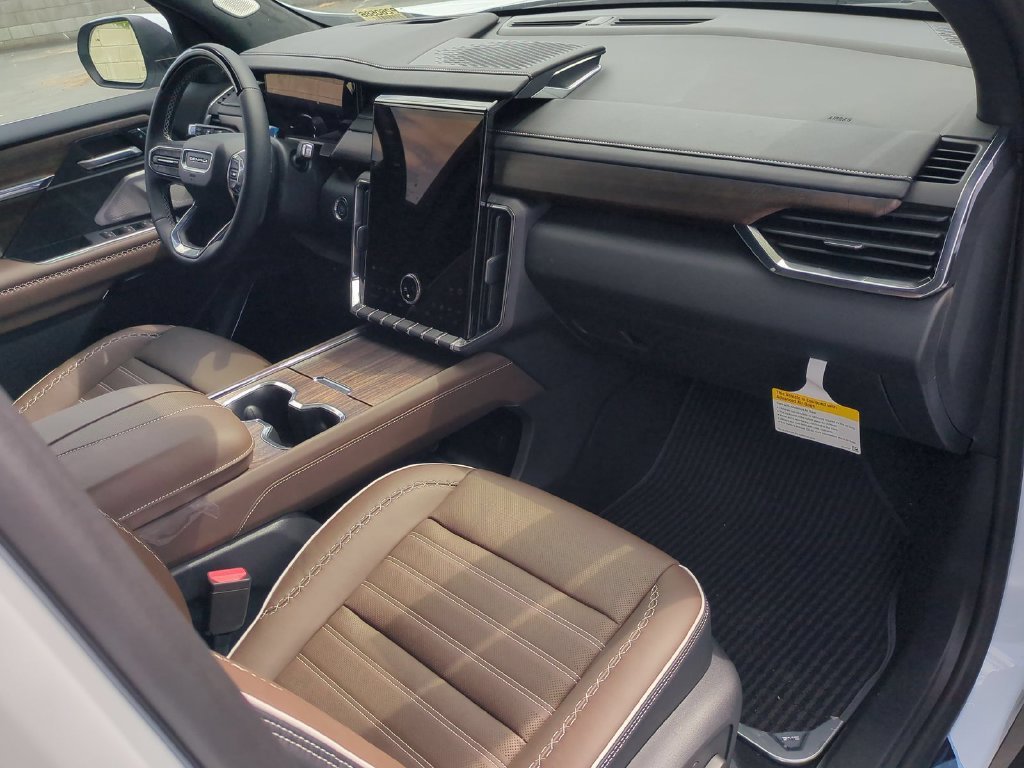 New 2026 Glacier White Tricoat GMC Denali Ultimate image 33